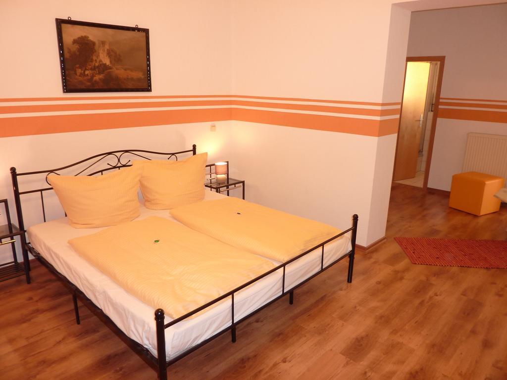 Hotel Oranien Nastatten Номер фото